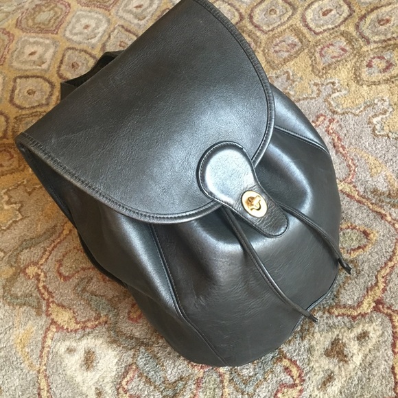 Coach Handbags - Coach Vintage Black Leather Drawstring Backpack